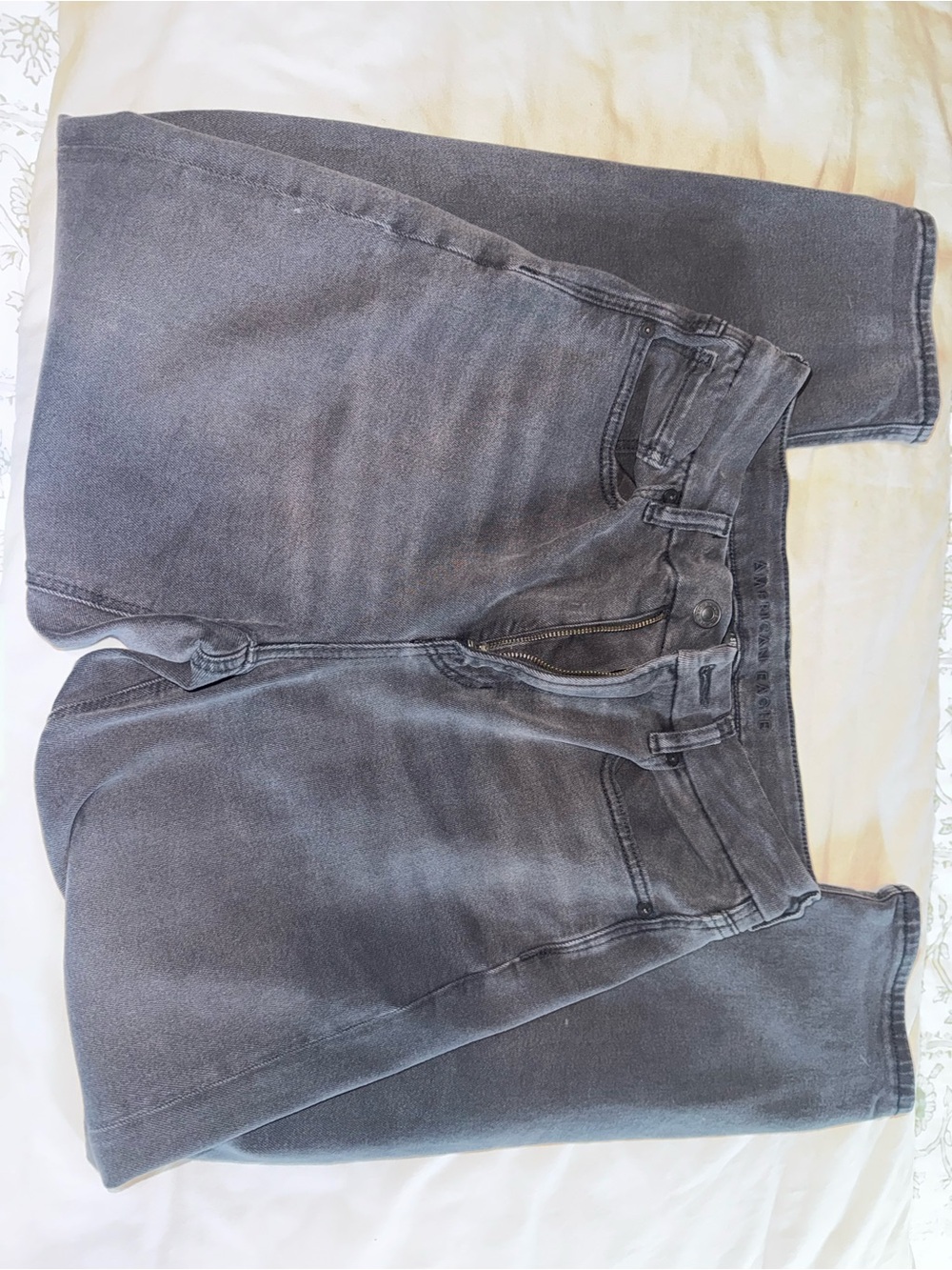 American Eagle Outfitters Women's Gray Straight Leg Jeans